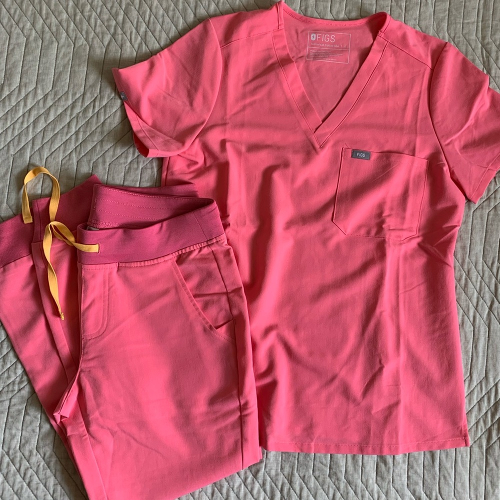 Figs Scrub Set